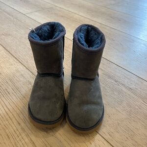 Toddler UGGS in navy - waterproof